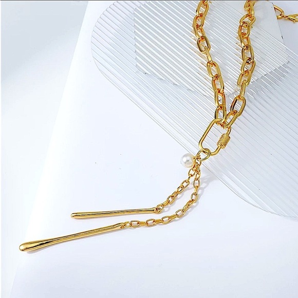 Gold Chunky Chain Link Pearl Pendant Statement Necklace - Picture 5 of 7